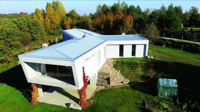 Blacha na rąbek czy dachówka - co wybrać, aby uniknąć kosztów?